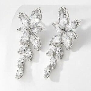 Enchanted Evening Dangle Earrings Wedding Prom Fashion Jewelry, SILVER